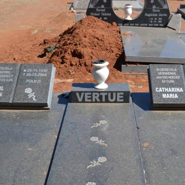 VERTUE Cecil John 1939-2004 &amp; Catharina Maria 1947-