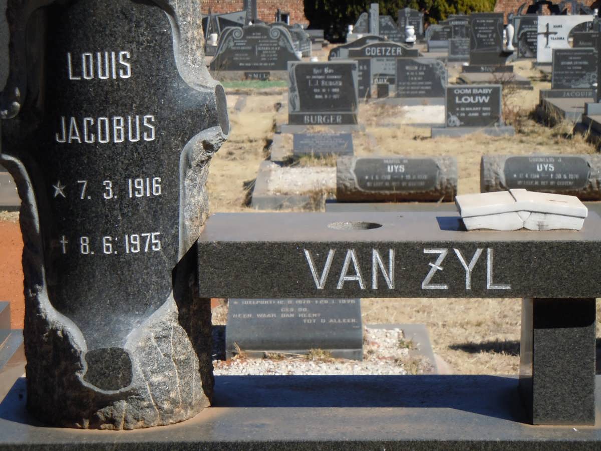 ZYL Louis Jacobus, van 1916-1975