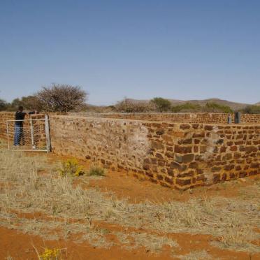 Northern Cape, HAY district, Niekerkshoop, Grassmead 336, farm cemetery