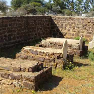 5. Overview of the Engelbrecht graves