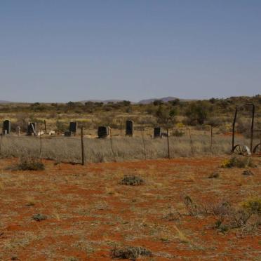 Northern Cape, HAY district, Niekerkshoop, Holpan, Erfdeel 343, Nooitgedacht, farm cemetery