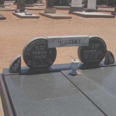 MOSTERT Tobias J. 1913-1986 &amp; Johanna J. HANEKOM 1920-1999