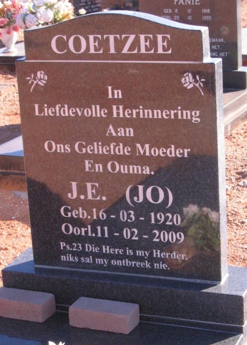COETZEE J.E. 1920-2009