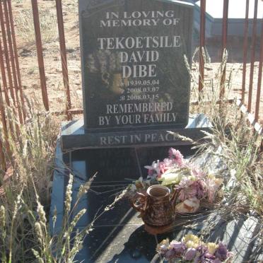 DIBE Tekoetsile David 1939-2008