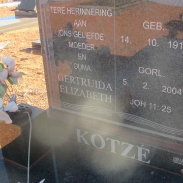 KOTZÉ Gertruida Elizabeth 1916-2004