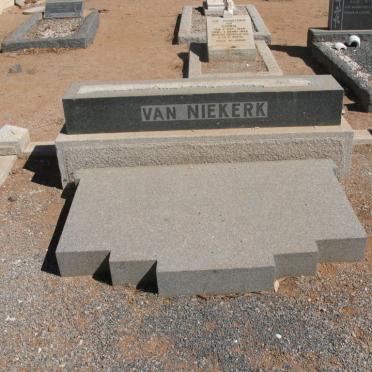 NIEKERK, van