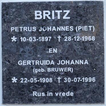 BRITZ Petrus Johannes 1897-1968 &amp; Gertruida Johanna BRUWER 1908-1996