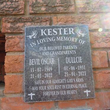 KESTER Bevil Oscar 1949-2022 & Dullcie 1951-2023