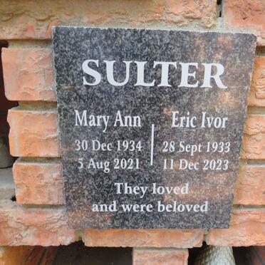 SULTER Eric Ivor 1933-2023 & Mary Ann 1934-2021