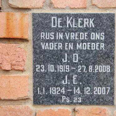 KLERK J.D., de 1919-2008 &amp; J.E. 1924-2007