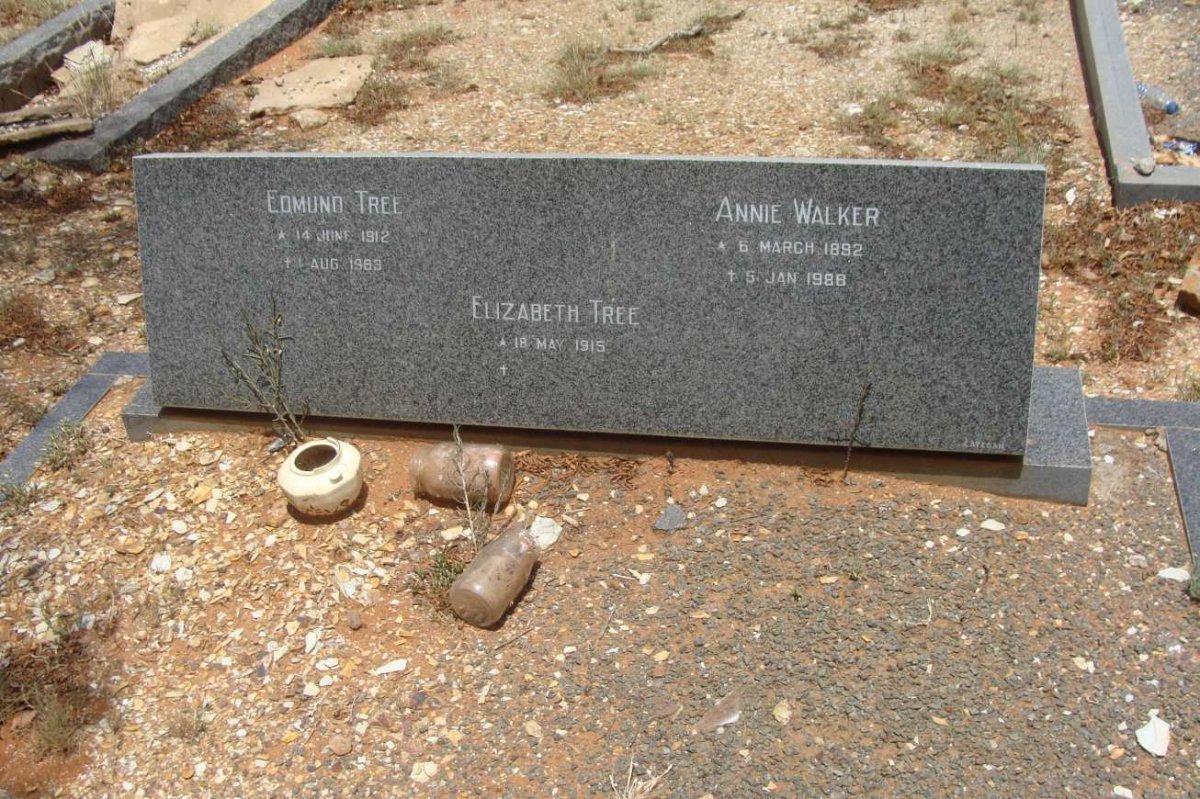 WALKER Annie 1892-1988 :: TREE Edmund 1912-1993 &amp; Elizabeth 1915-
