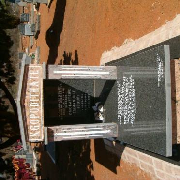 KGOPODITHATE Omokaetswe Emmanuele 1904-2006