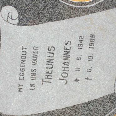 LIEBENBERG Theunus Johannes 1942-1995 &amp; Anna Catharina Margarieta 1950- 