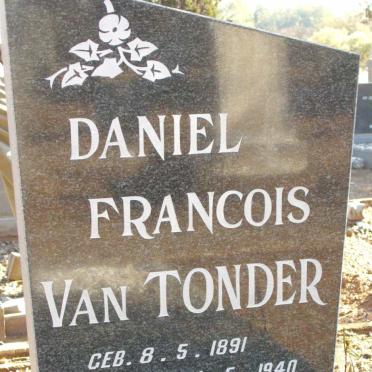TONDER Daniel Francois, van 1891-1940