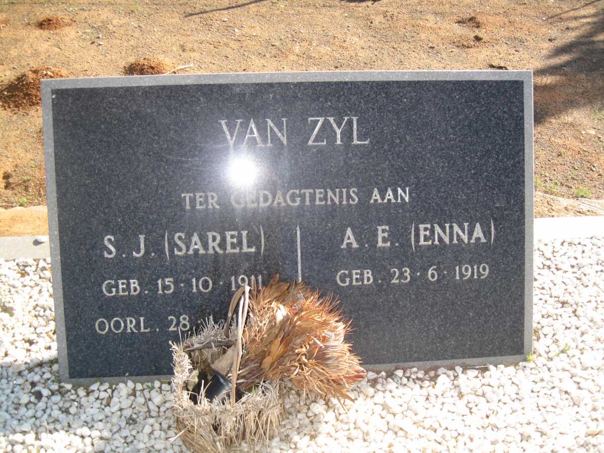 ZYL S.J., van 1911-1991 &amp; A.E. 1919-