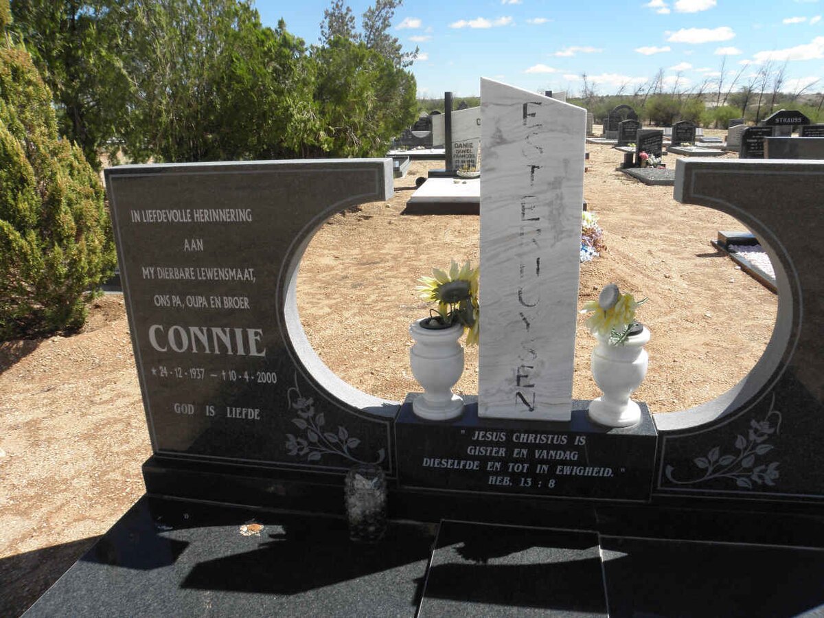 ESTERHUYSEN Connie 1937-2000