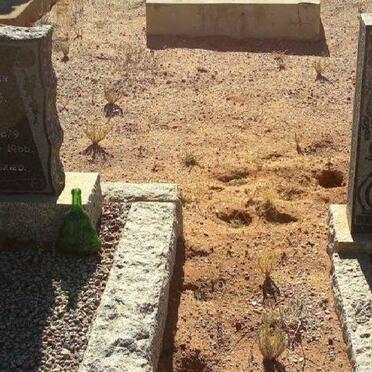 NEL Lukas A.S. 1879-1966 &amp; Sara Magrietha FOURIE 18??-19??