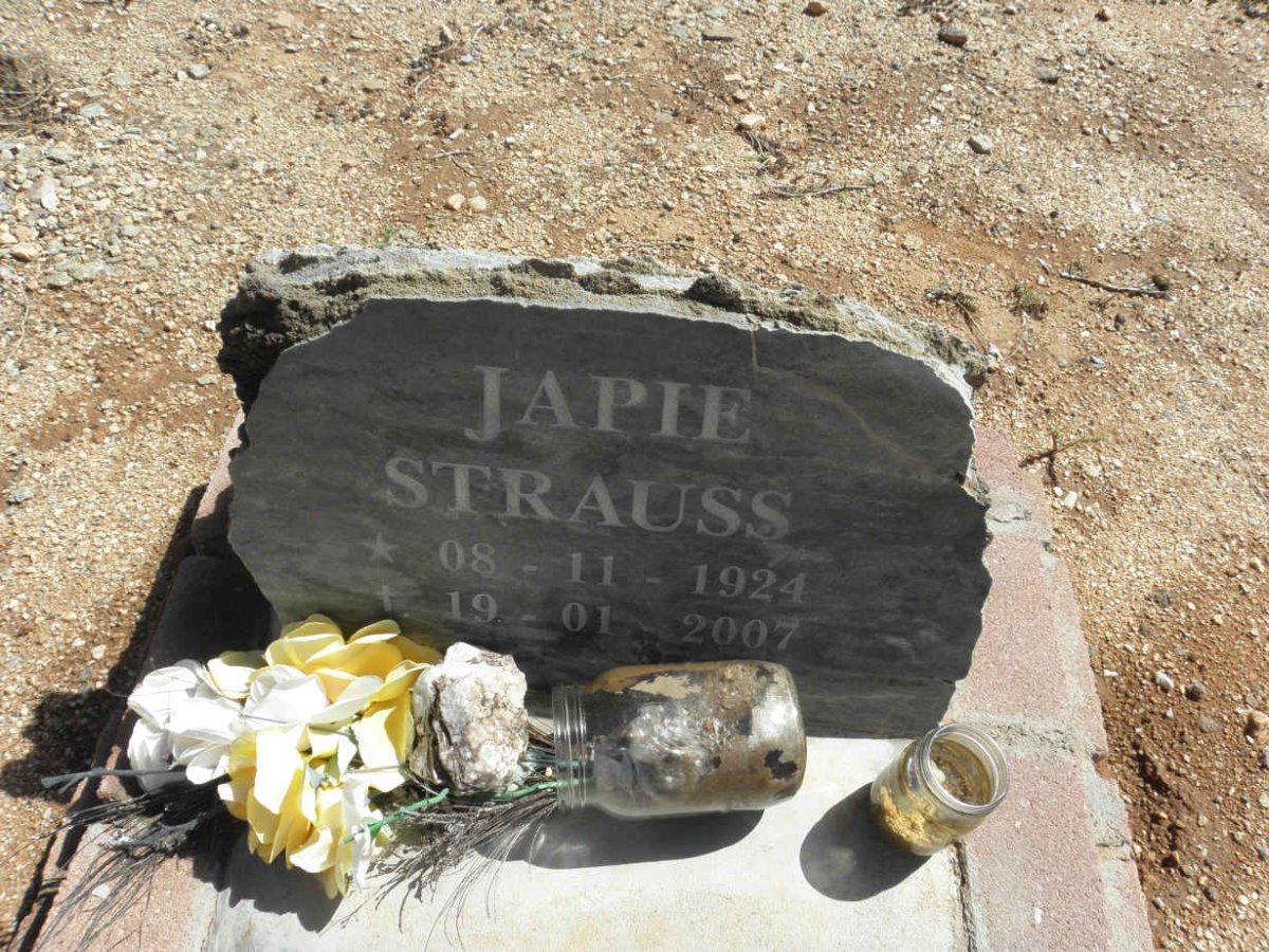 STRAUSS Japie 1924-2007