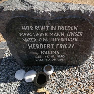 BRUNS Herbert Erich 1950-2011