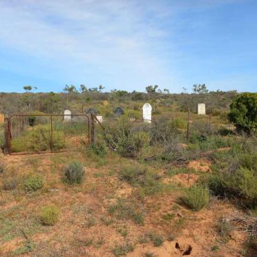 Northern Cape, NAMAQUALAND district, Kamieskroon, Grootvalley 444, Grootvalleij_3, farm cemetery