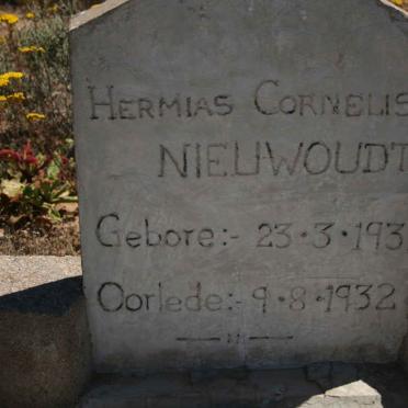 NIEUWOUDT Hermias Cornelis 1931-1932