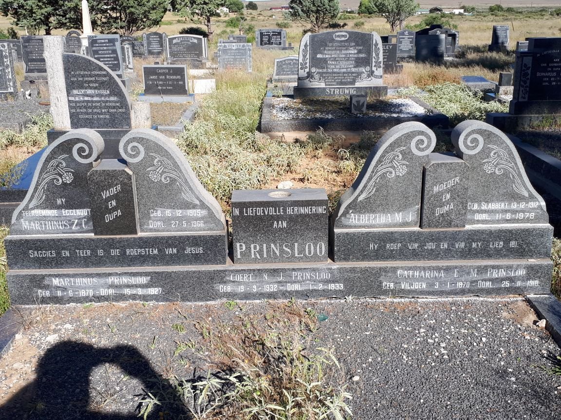 PRINSLOO Marthinus Z.G. 1905-1966 &amp; Albertha M.J. SLABBERT 1912-1978 :: PRINSLOO Coert N.J. 1932-1933