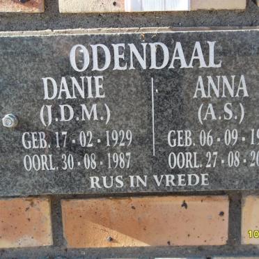 ODENDAAL J.D.M. 1929-1987 &amp; A.S. 1931-2010