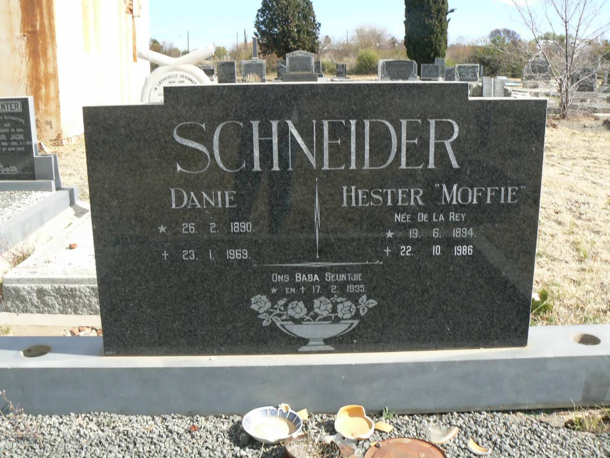 SCHNEIDER Danie 1890-1969 &amp; Hester DE LA REY 1894-1986 :: SCHNEIDER Baba 1935-1935