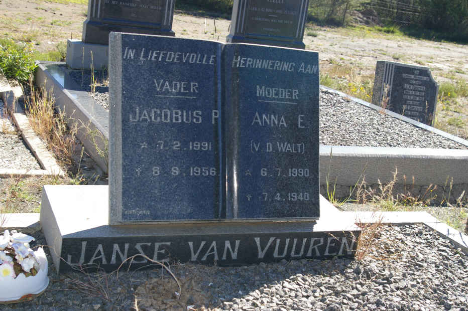 VUUREN Jacobus P., Janse van 1891-1956 &amp; Anna E. V.D. WALT 1890-1940
