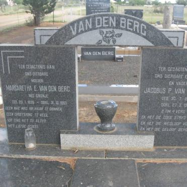 BERG Jacobus P., van den 1897-1959 &amp; Margaretha E. CRONJE 1895-1963