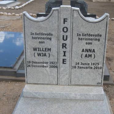 FOURIE W.J.A. 1923-2006 &amp; A.M. 1925-2010