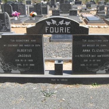 FOURIE Albertus Jacobus 1908-1988 &amp; Anna Elizabeth V.D. HEEVER voorheen FOURIE nee VAN VUUREN 1916-1990