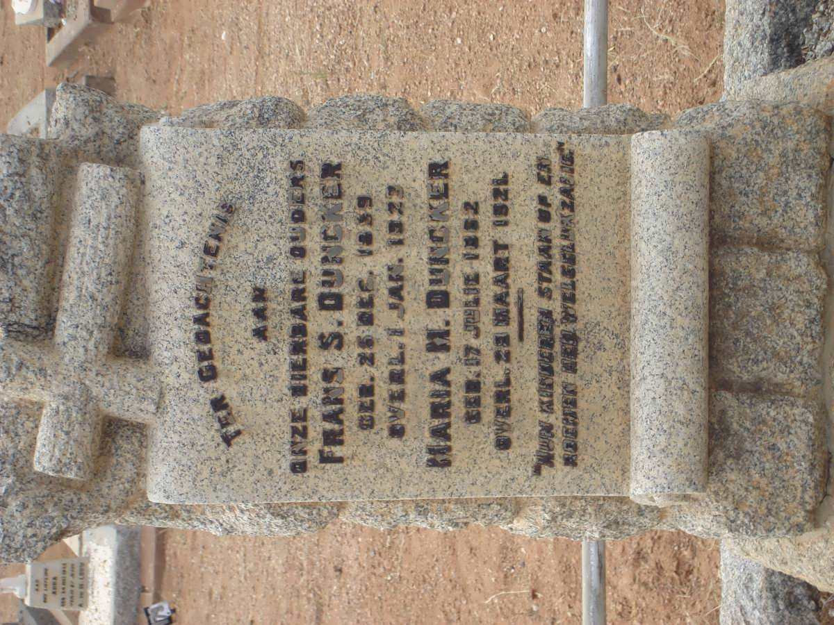 DUNKER Frans S. 18?9-1923 &amp; Maria M. 1852-1921