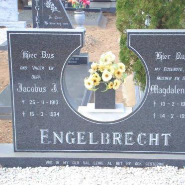 ENGELBRECHT Jacobus J. 1913-1994 &amp; Magdalena J. 1917-1991