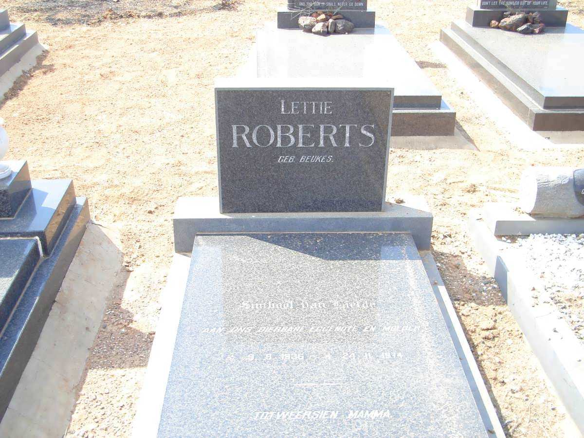 ROBERTS Lettie nee BEUKES