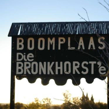 1. Entrance to the old cemetery in Boegoeberg