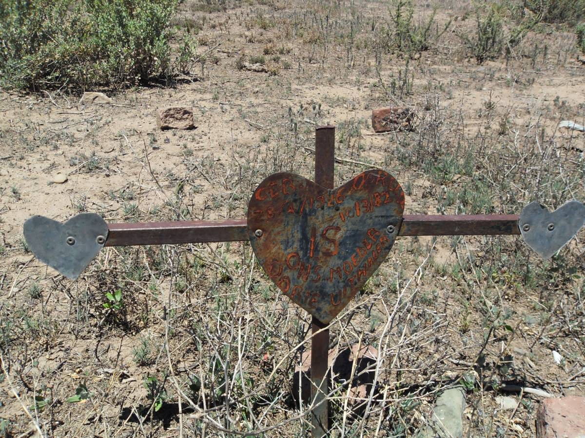 UITHALER Dorie 1926-1982