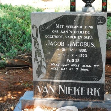 N - Vanne :: Surnames - N