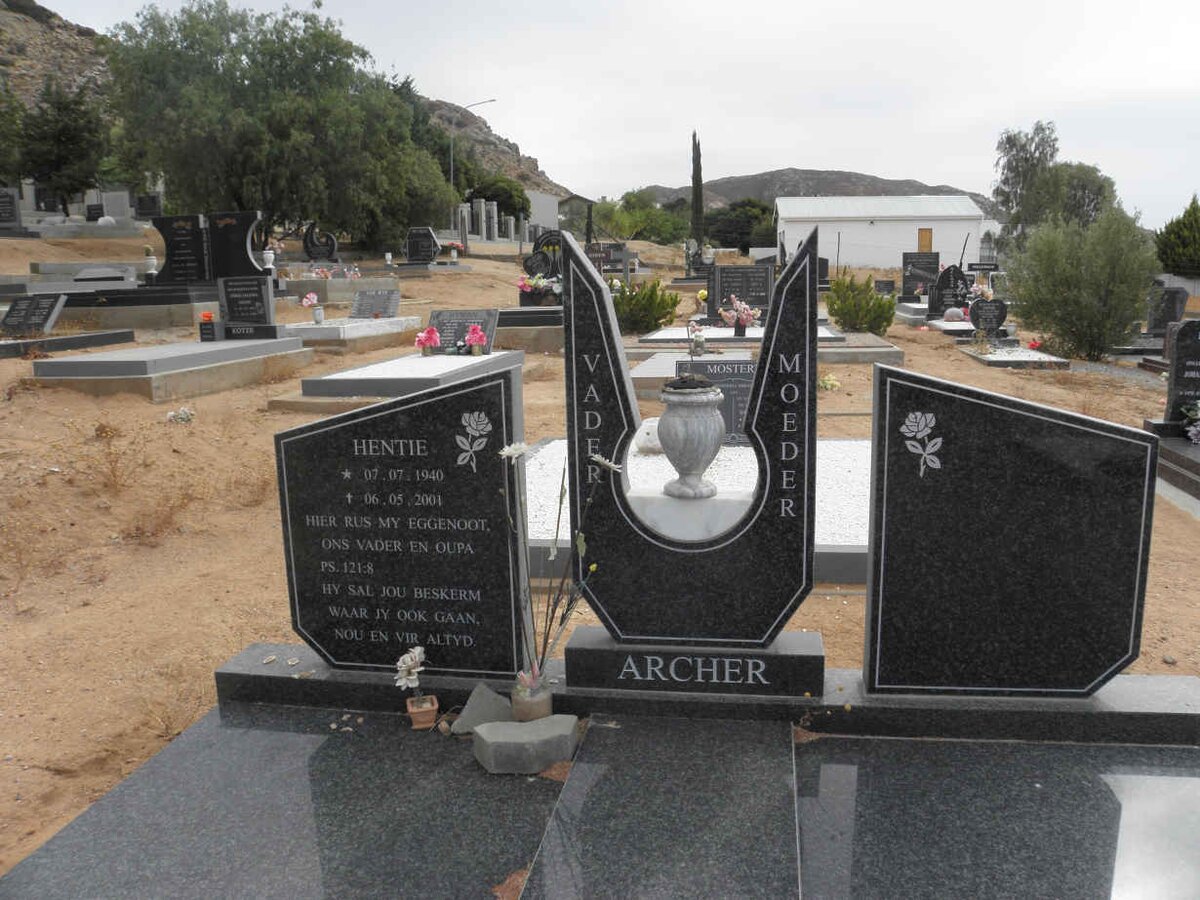 ARCHER Hentie 1940-2001