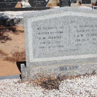 MAASS J.A.W. 190?-1983 &amp; J.M. 1920-1996
