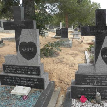 MOSTERT Hermanus Albertus 1909-1976 &amp; Jeanetta Maria VAN ZYL 19??-1995