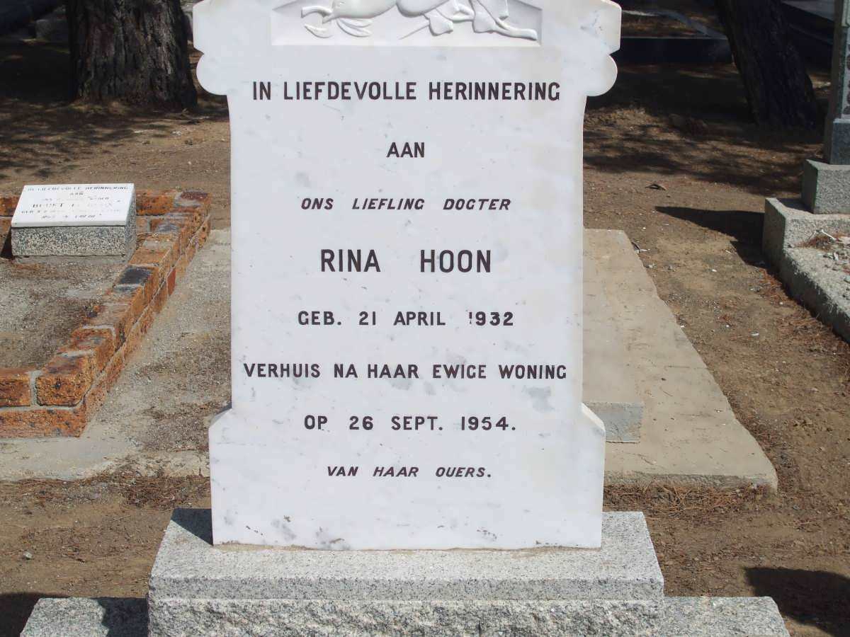 HOON Rina 1932-1954