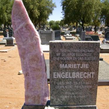 ENGELBRECHT Marietjie 1944-1988