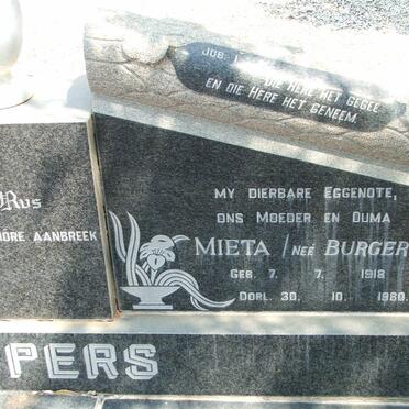 SLIPPERS Mieta nee BURGER 1918-1980