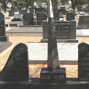 WYK Jacobus Petrus Hough, van 1895-1979 &amp; Cecilia Aletta Francina LOMBAARD 1900-1988