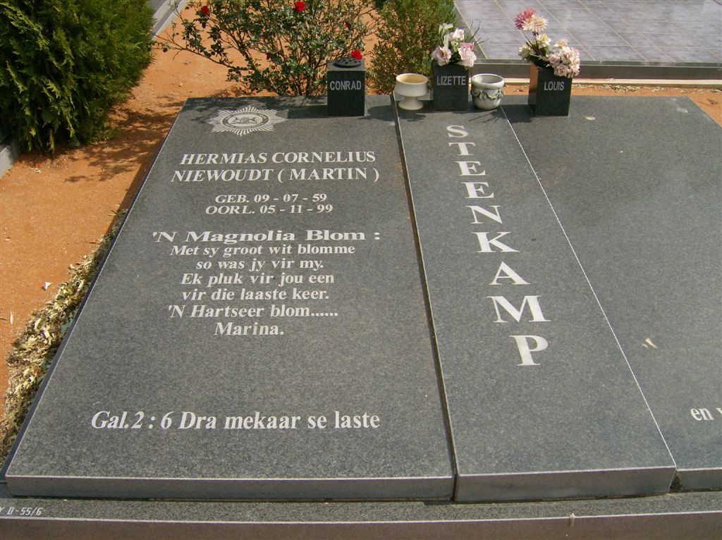 STEENKAMP Hermias Cornelius Niewoudt 1959-1999