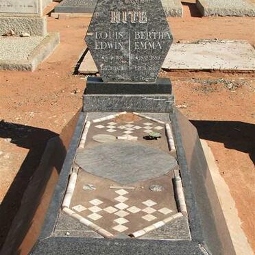 HITE Louis Edwin 1891-1973 &amp; Bertha Emma 1889-1968