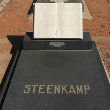 STEENKAMP Alwyn Johannes Petrus 1906-1976 &amp; Sophia Magritha Magdalena 1917-2000
