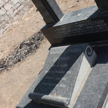 LIEBENBERG Sarel Johannes 1875-1941 &amp; Magdalena Catharina DE KLERK 1876-1952