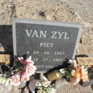 ZYL Piet, van 1927-1997